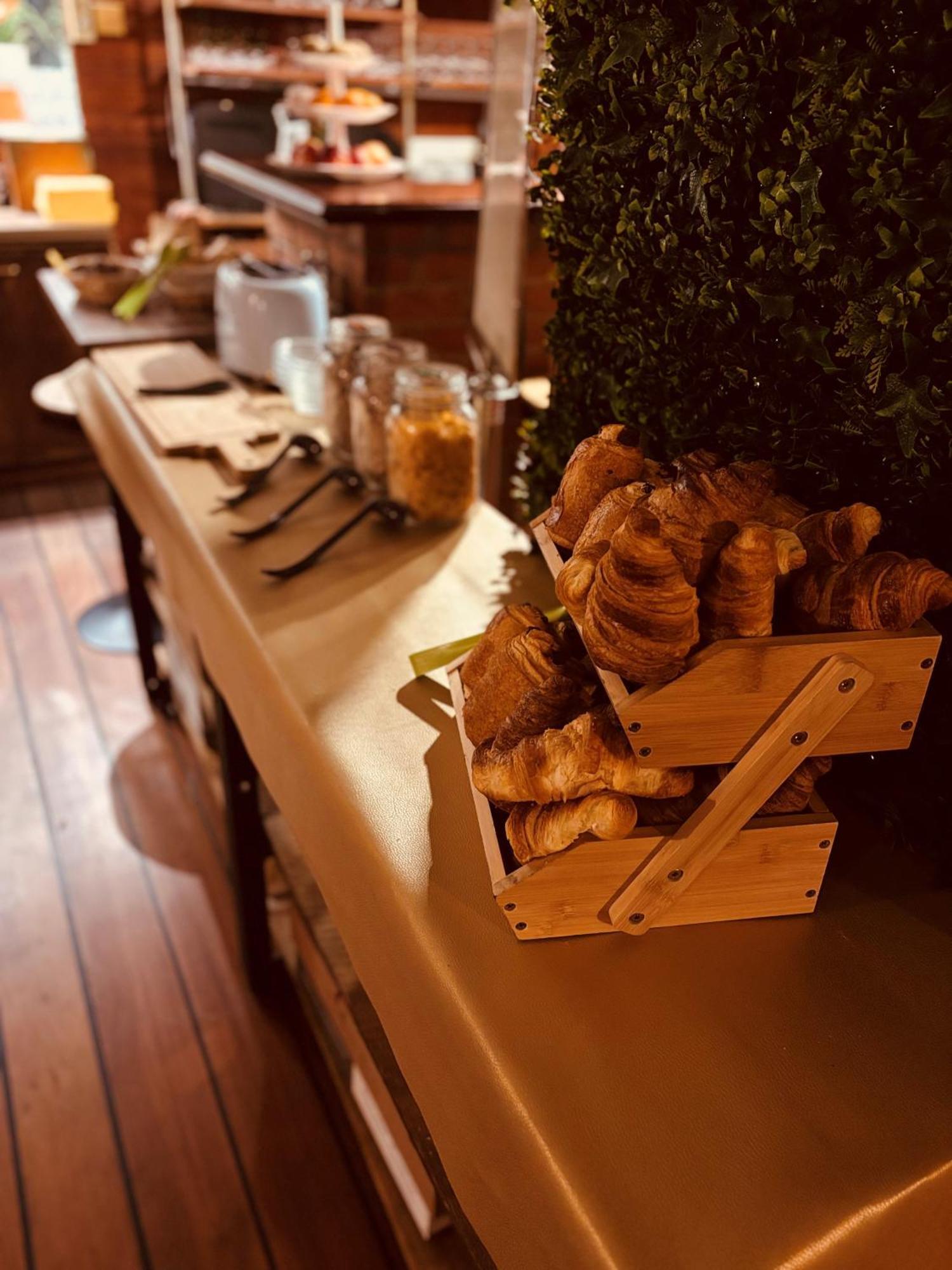 Hotel Restaurant Argos, Strasbourg Nord フェンデンハイム エクステリア 写真