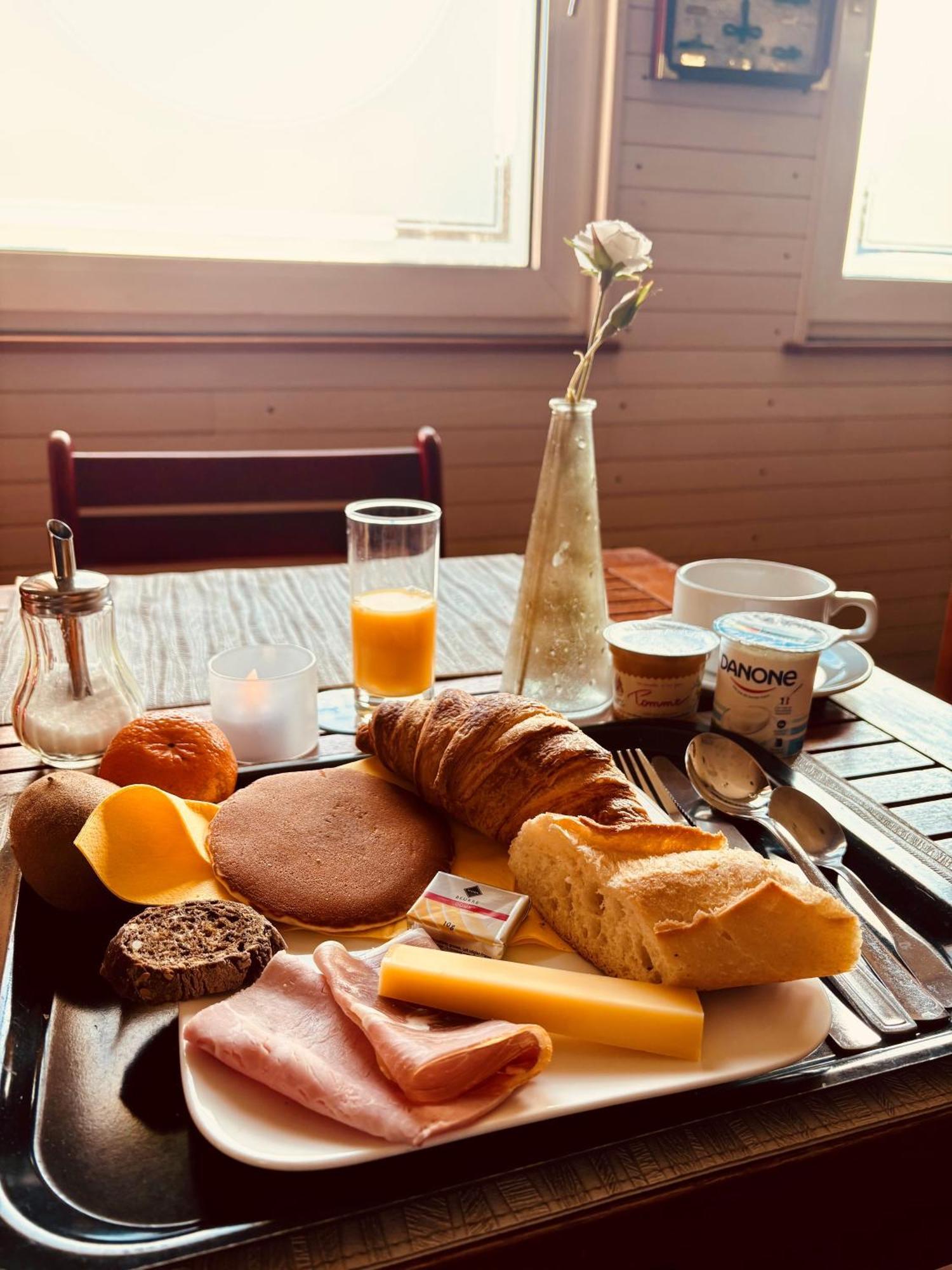 Hotel Restaurant Argos, Strasbourg Nord フェンデンハイム エクステリア 写真